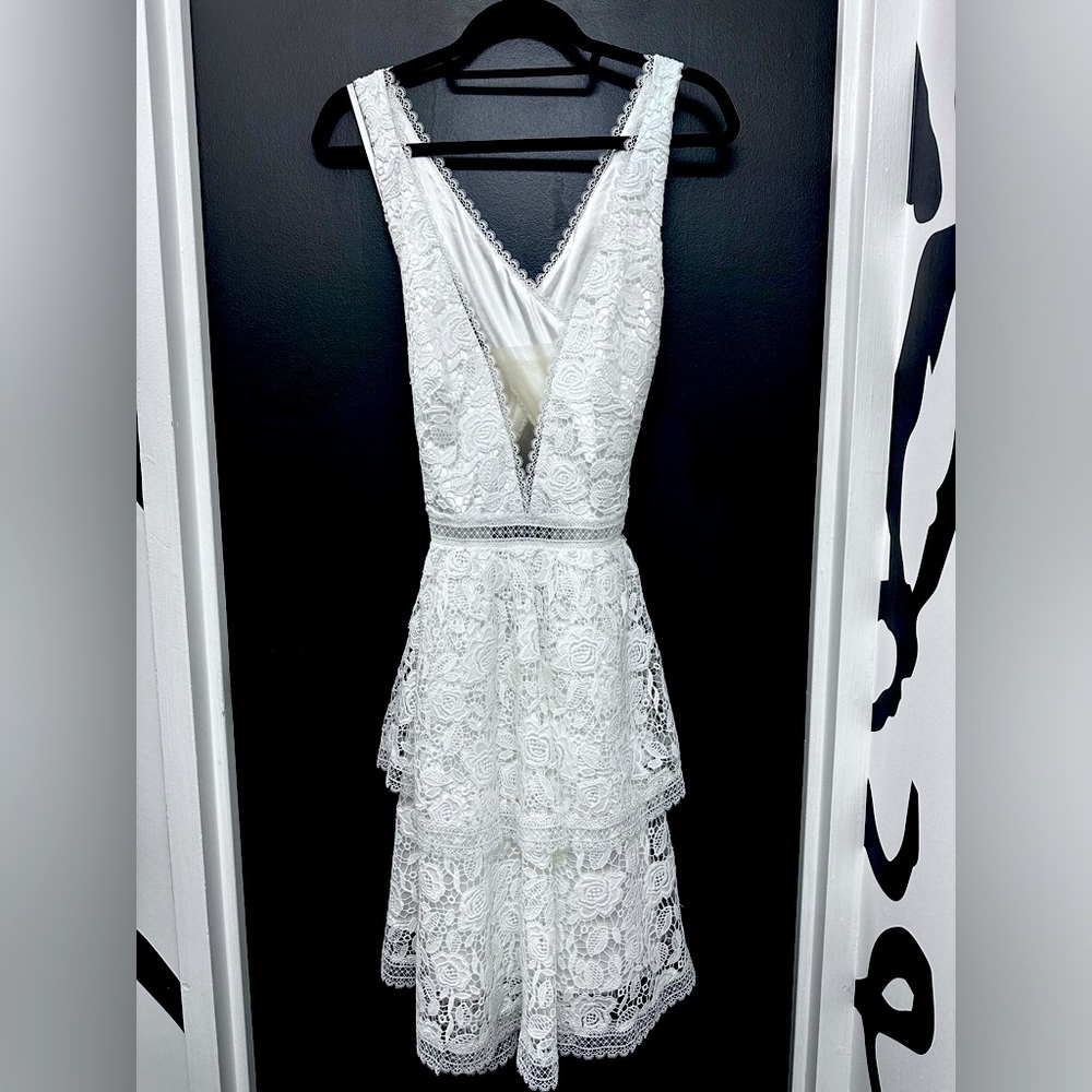 White Lace lined criss-cross back Dress